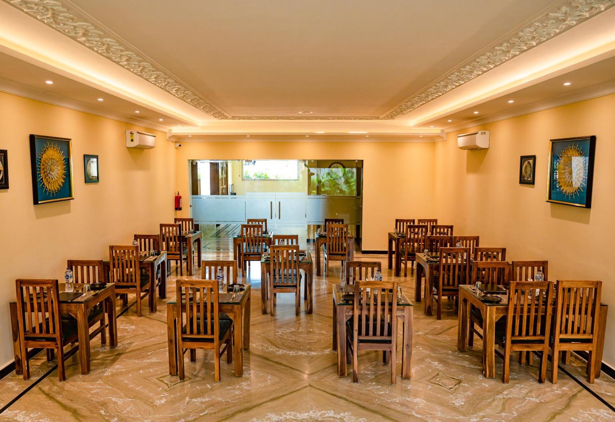Amritara Ramila Kutir Hotel Ayodhya Екстериор снимка