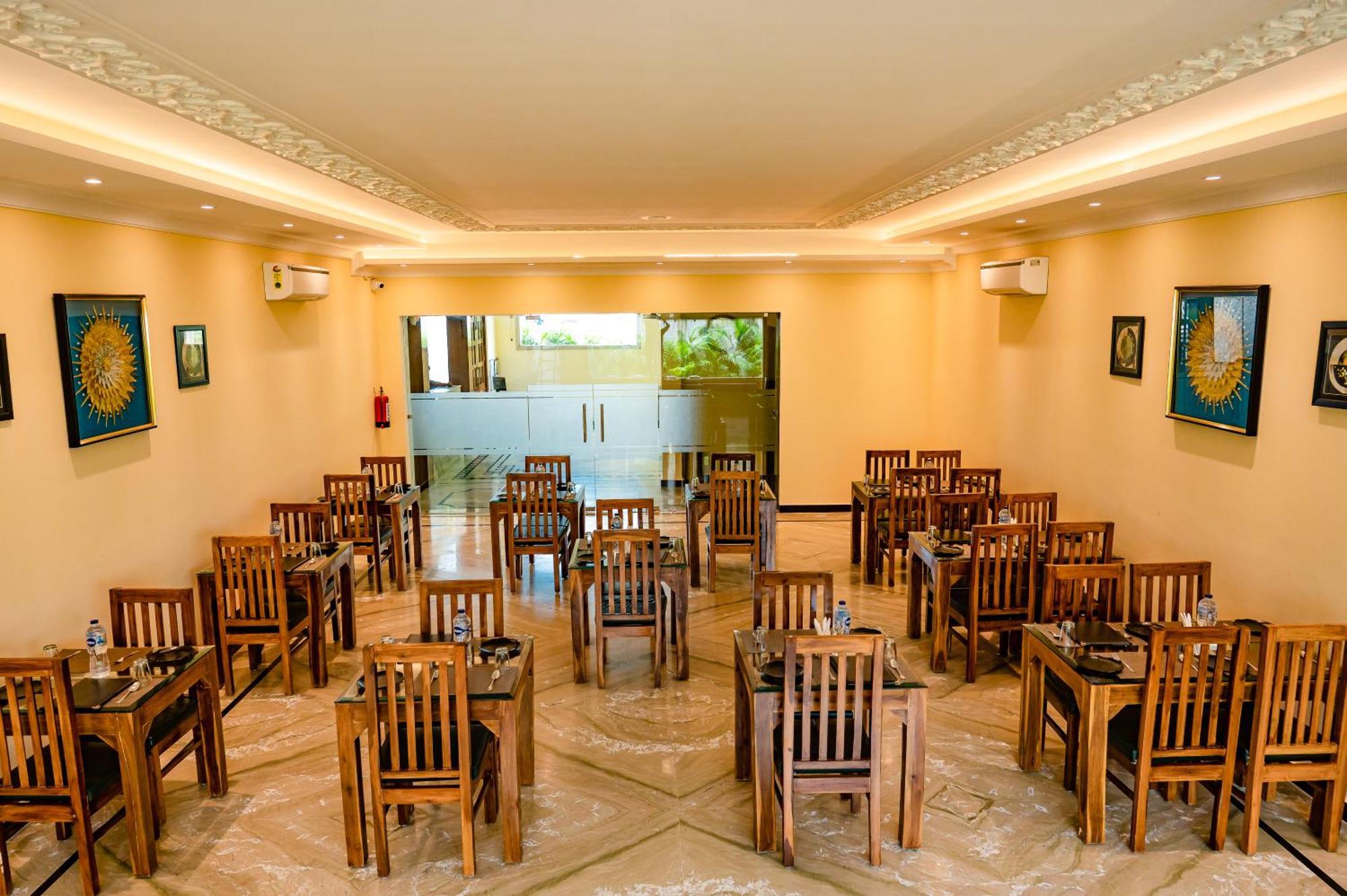 Amritara Ramila Kutir Hotel Ayodhya Екстериор снимка