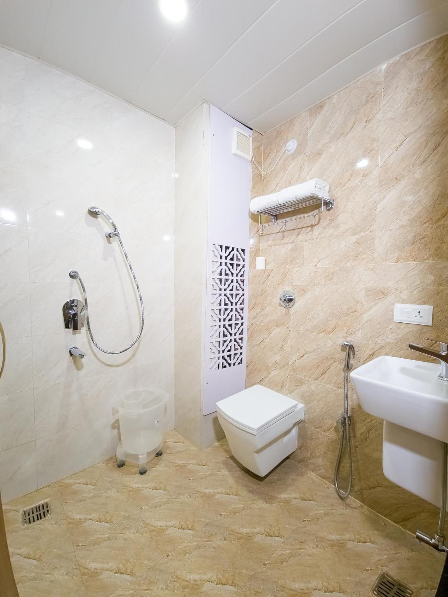 Amritara Ramila Kutir Hotel Ayodhya Екстериор снимка