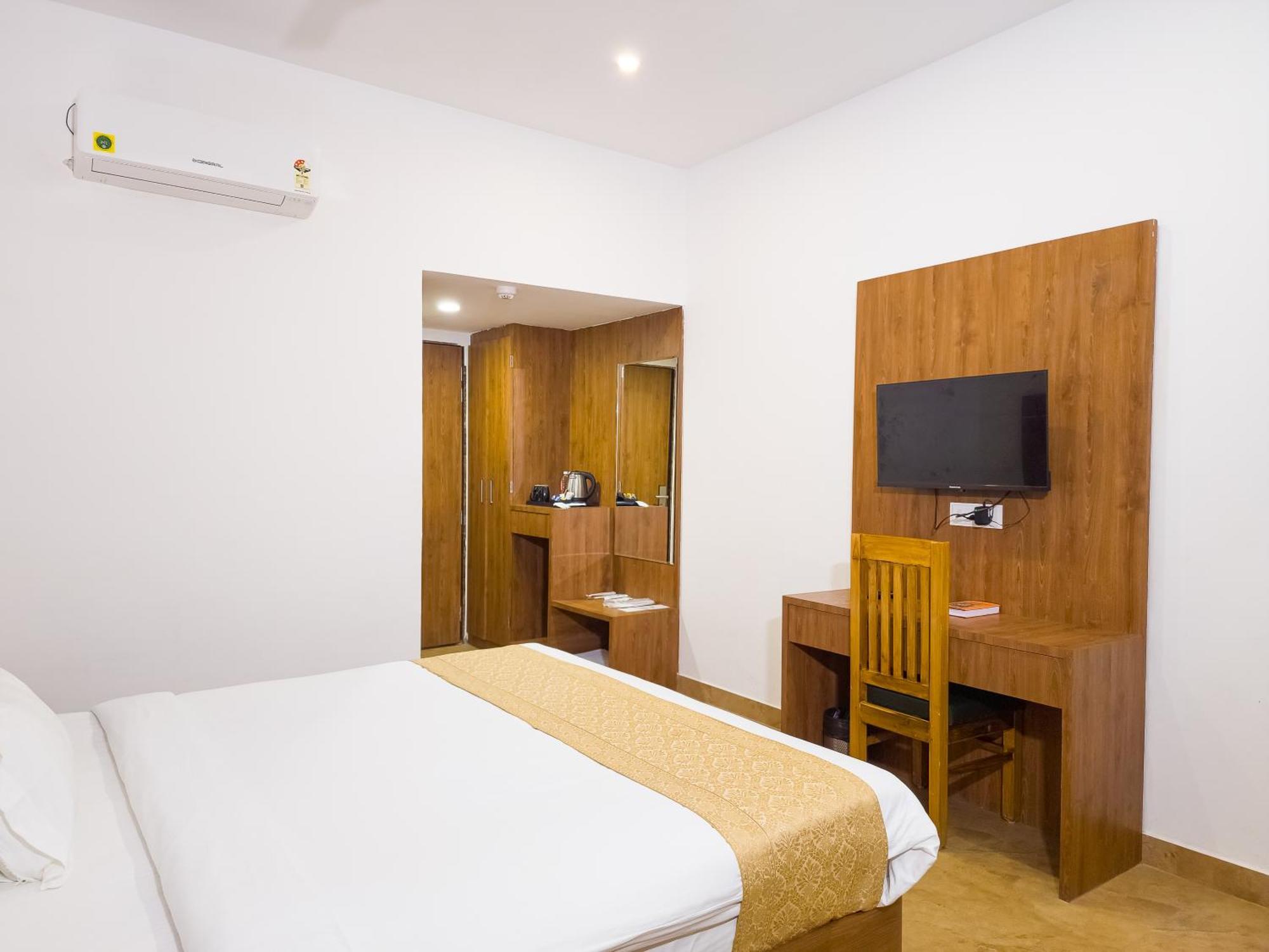 Amritara Ramila Kutir Hotel Ayodhya Екстериор снимка