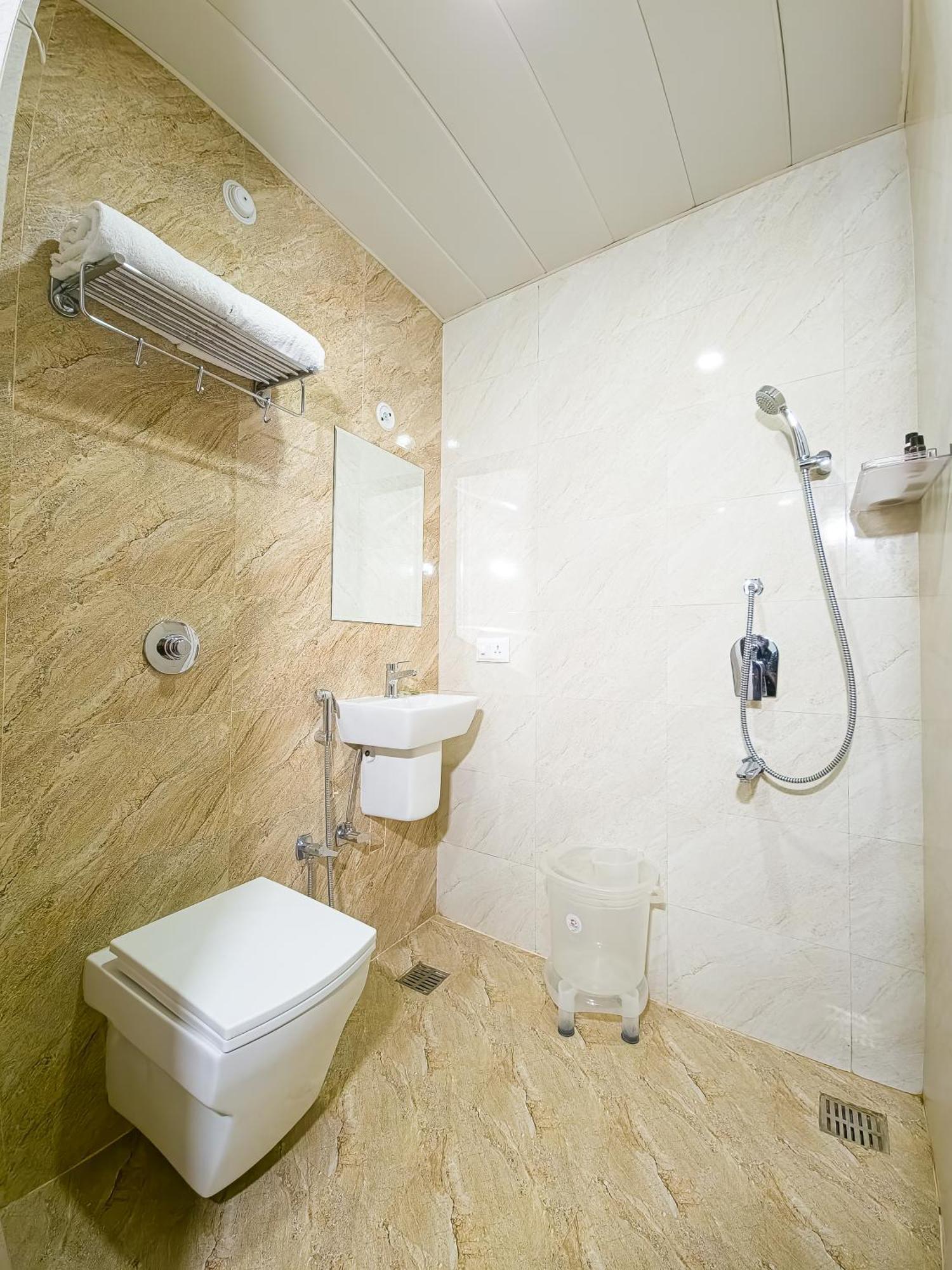 Amritara Ramila Kutir Hotel Ayodhya Екстериор снимка