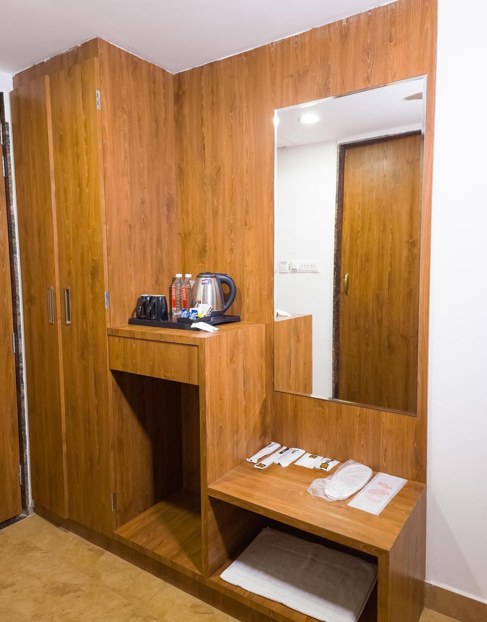 Amritara Ramila Kutir Hotel Ayodhya Екстериор снимка