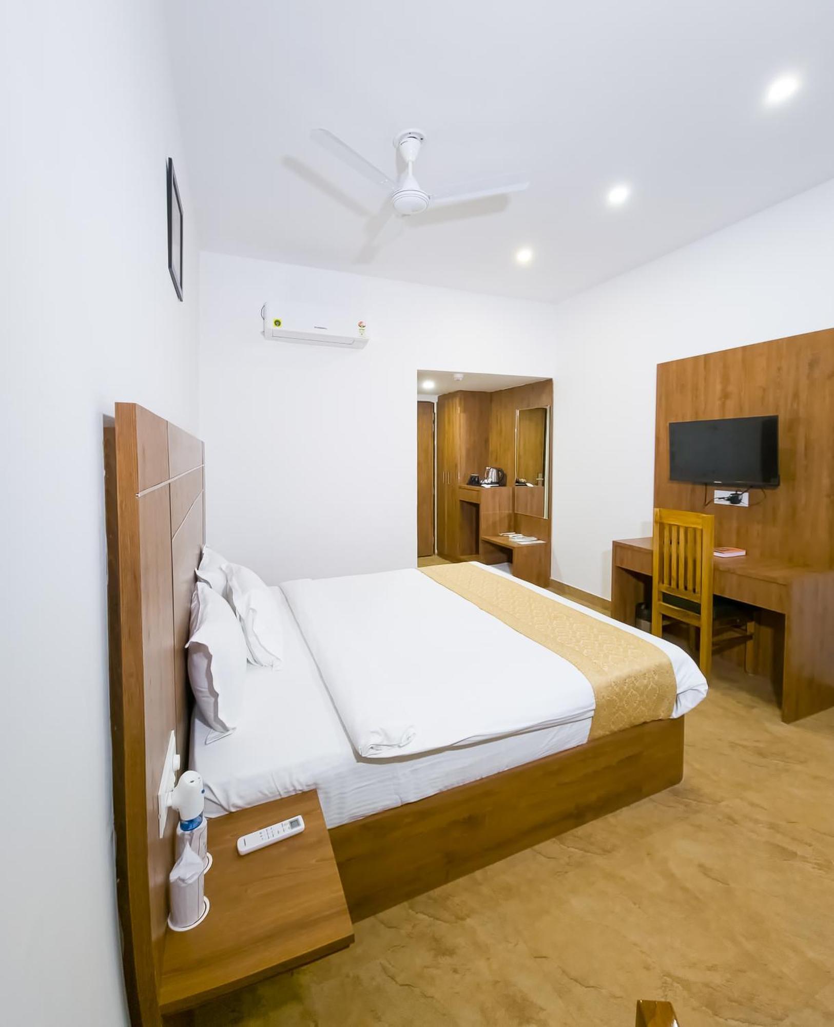 Amritara Ramila Kutir Hotel Ayodhya Екстериор снимка