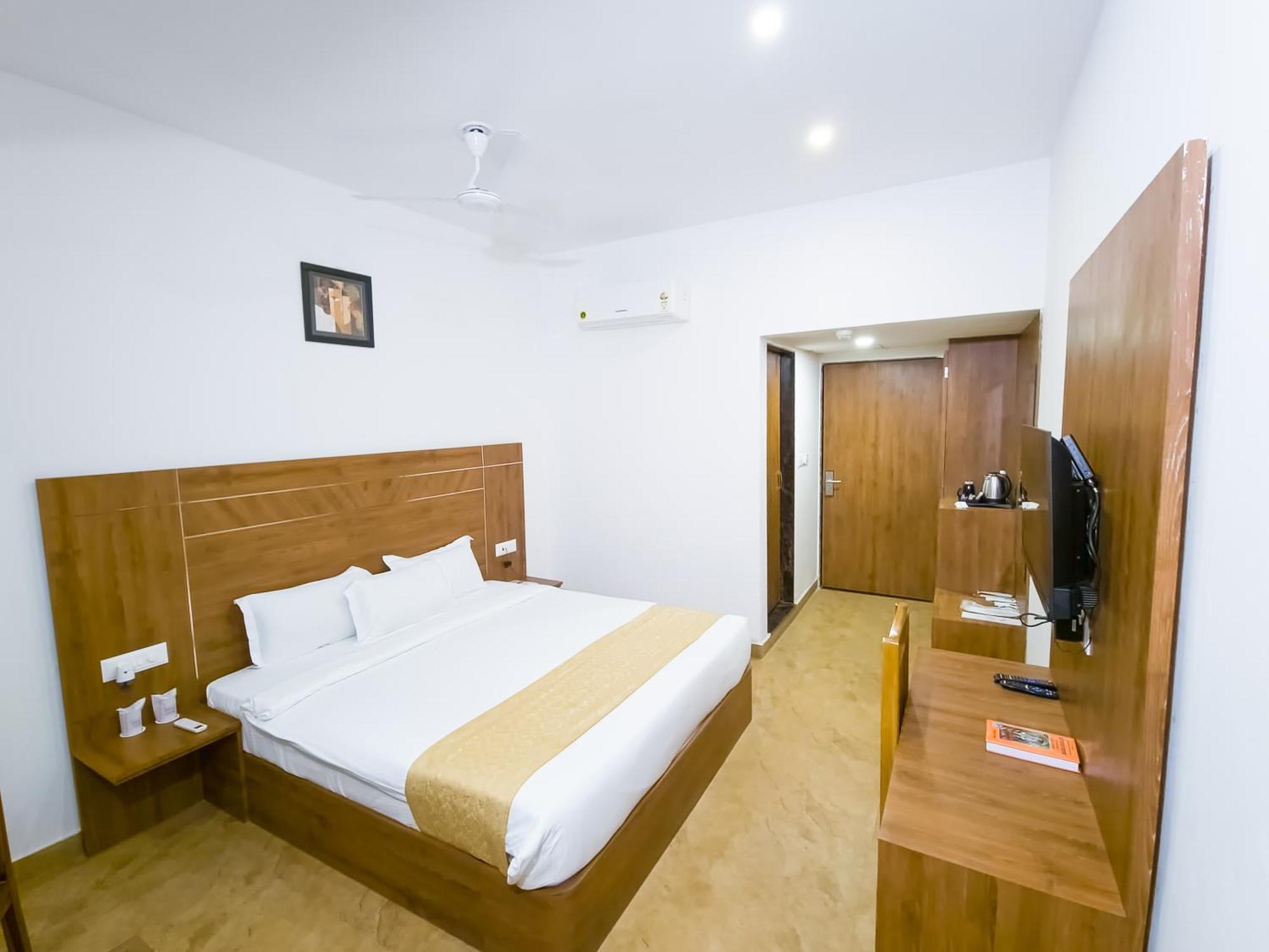 Amritara Ramila Kutir Hotel Ayodhya Екстериор снимка